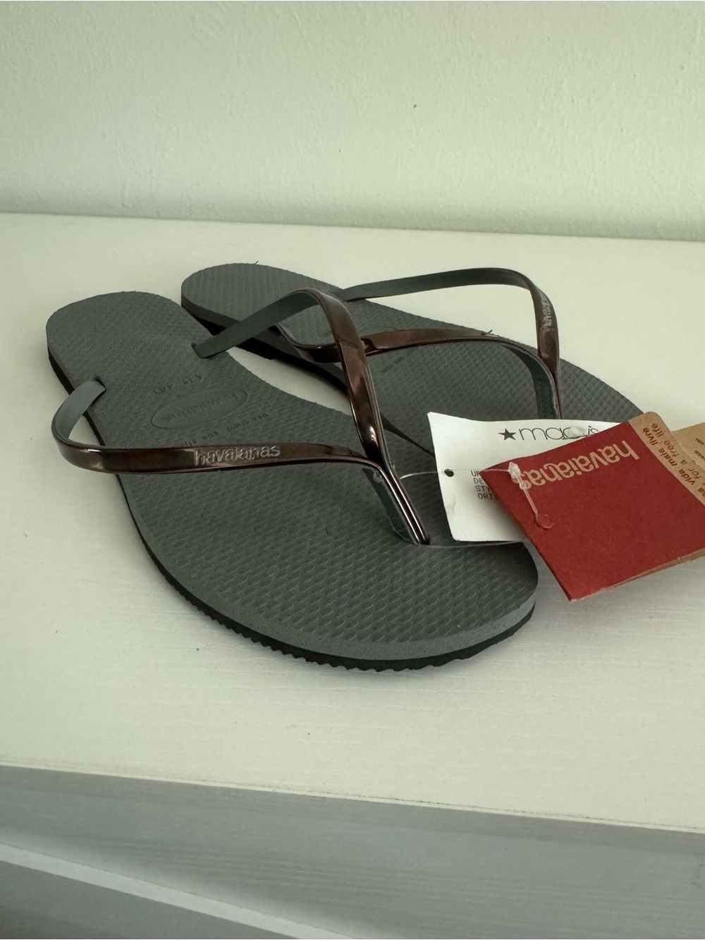 Havaianas Men’s Flip Flops in Gray with Brown Straps